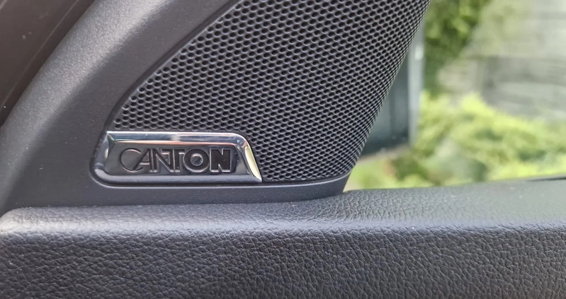 Skoda Octavia cena 57500 przebieg: 189700, rok produkcji 2018 z Rawicz małe 781